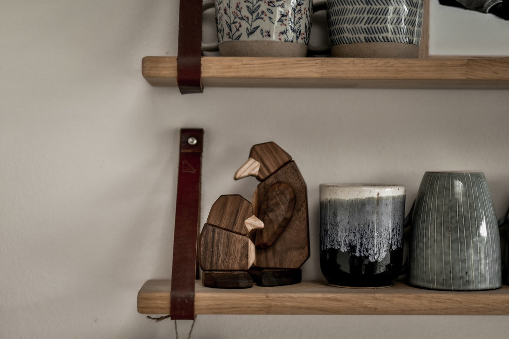 
                  
                    Den lille pingvinunge
                  
                